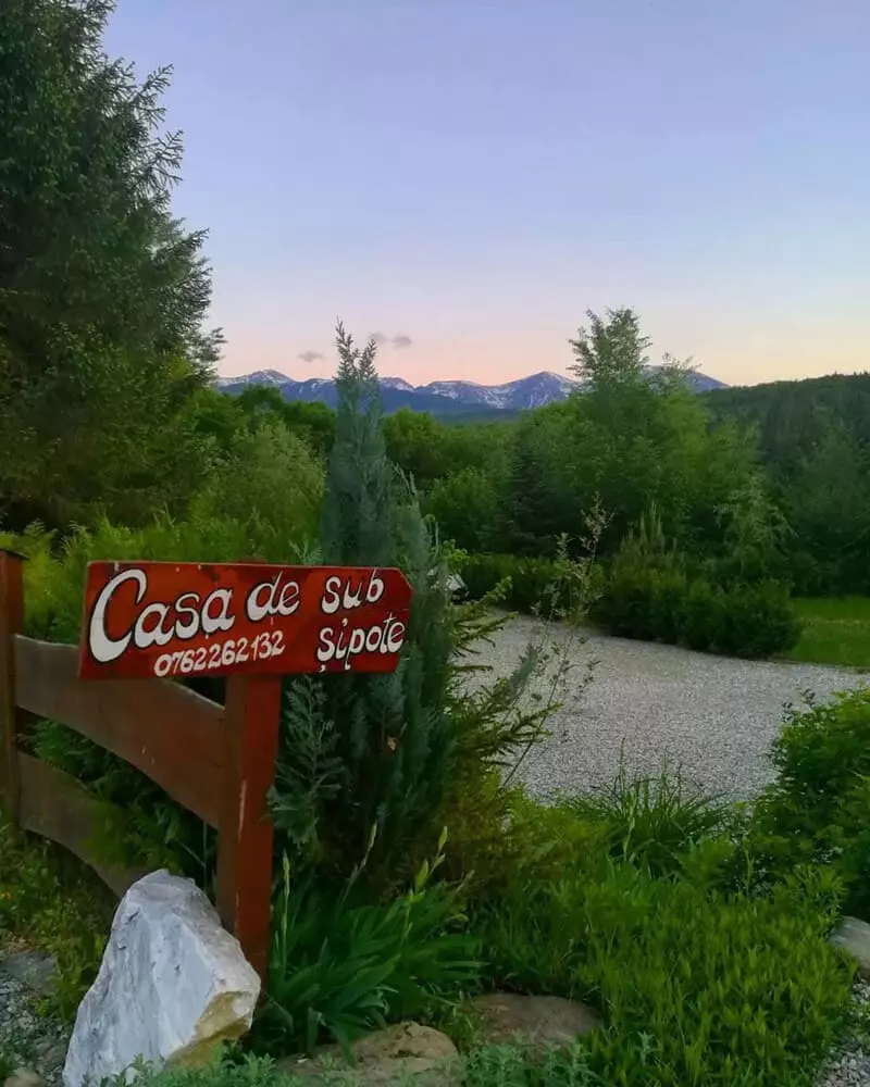 Casa de sub Șipote — fotografia 6